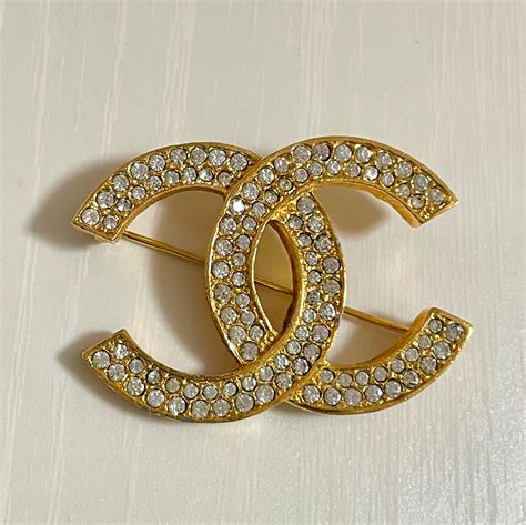 брошка chanel|Chanel brooches online.